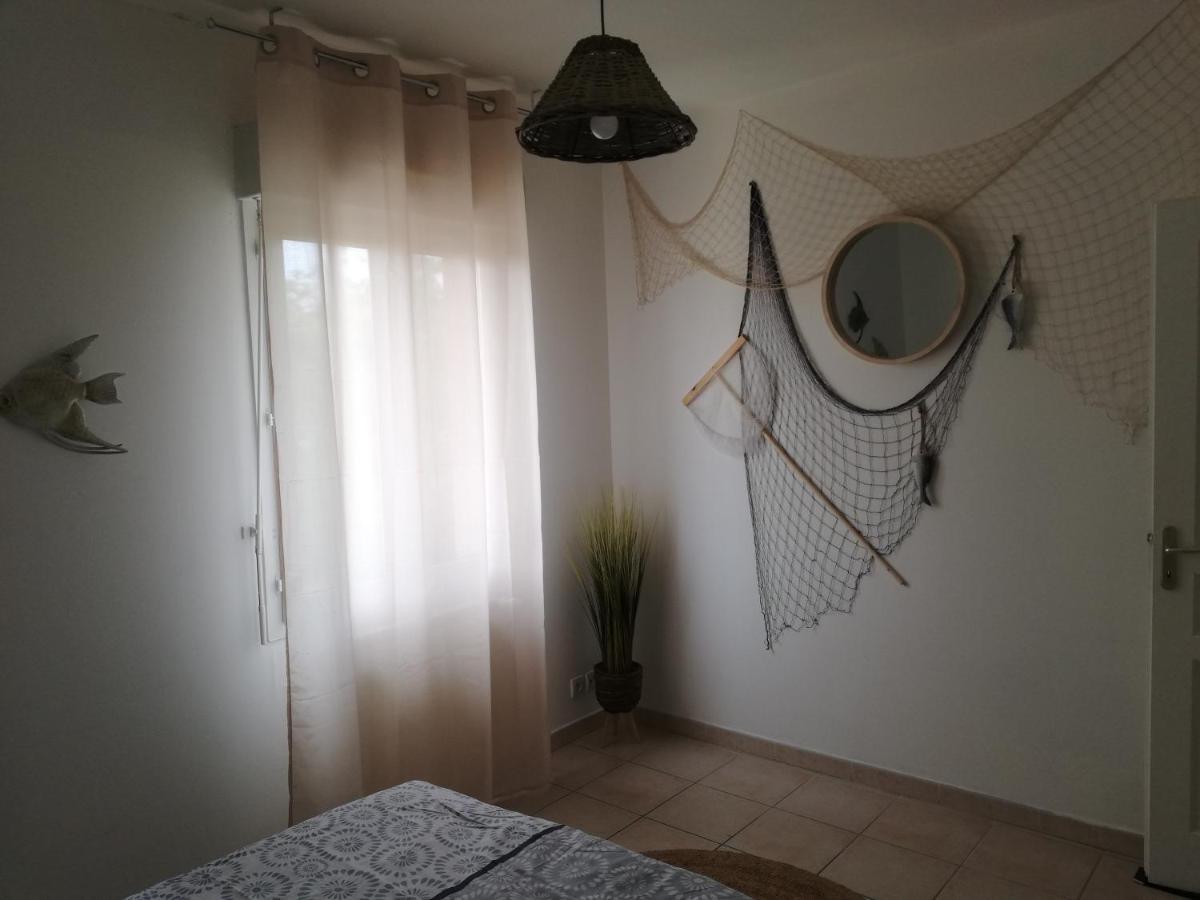 Superbe Appartement De 90M2 A Uzes Super Equipe Avec Garage Et Grand Parking Privatif Exterior foto